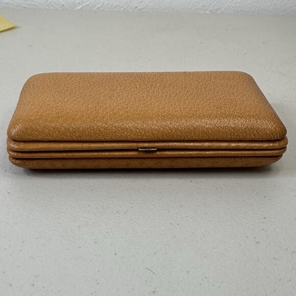 Vintage Portable Traveling Radio Transistor Alarm Clock with Cognac Leather Case - Picture 13 of 16